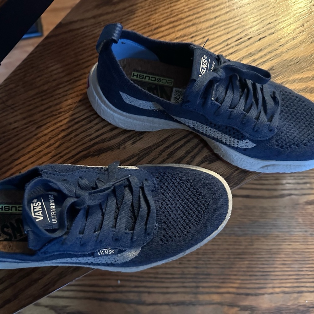 Unisex Vans UltaRange Atletic Shoe